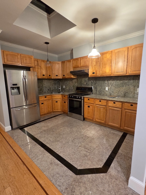 Foto del edificio - 163 Rae Ave