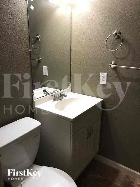 Foto del edificio - 7520 E 75 St