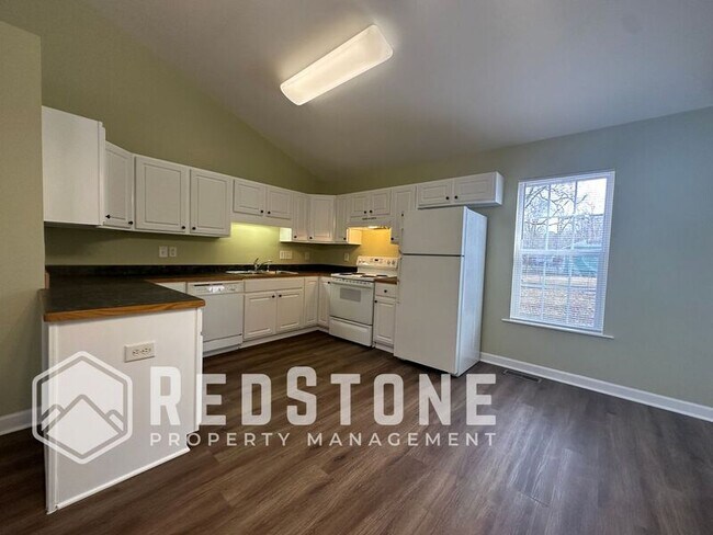 Foto del edificio - 2224 May Dr