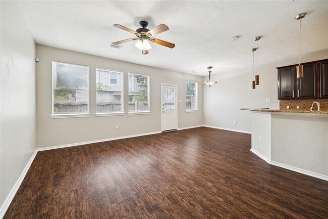 Foto del edificio - 3322 Palston Bend Ln