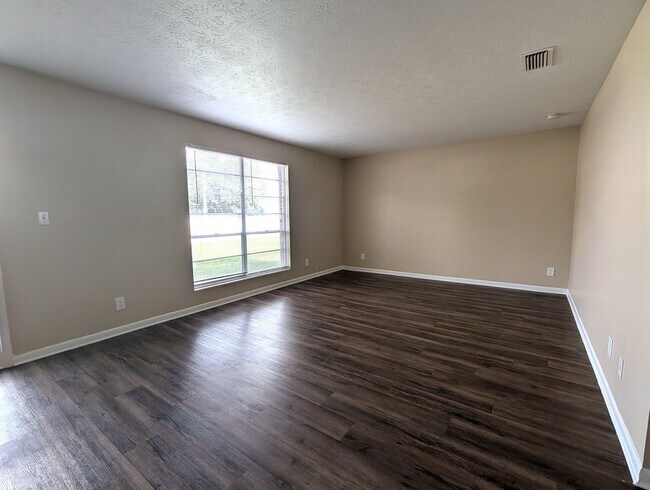 Building Photo - 6038 mh