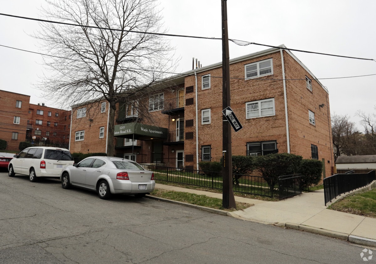 Barry Farm Dwellings Apartments Washington Dc Apartments Com