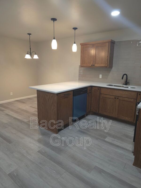 Foto del edificio - 18234-18310 310th St