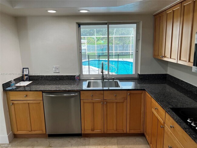 Building Photo - 4 br, 2 bath House - 7701 SW 134th St
