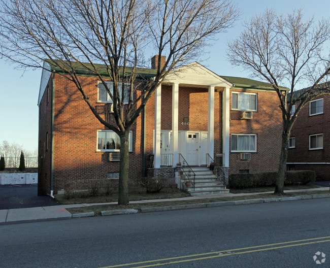 430 Ridge Rd, Lyndhurst, NJ 07071 Apartments Lyndhurst, NJ