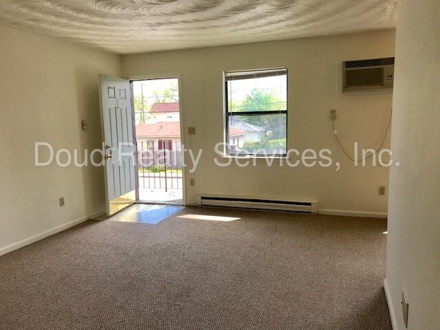 Foto del edificio - 7731 Diven St