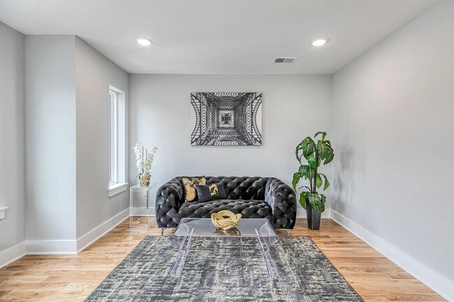 Foto del edificio - 2812 Cecil B. Moore Ave