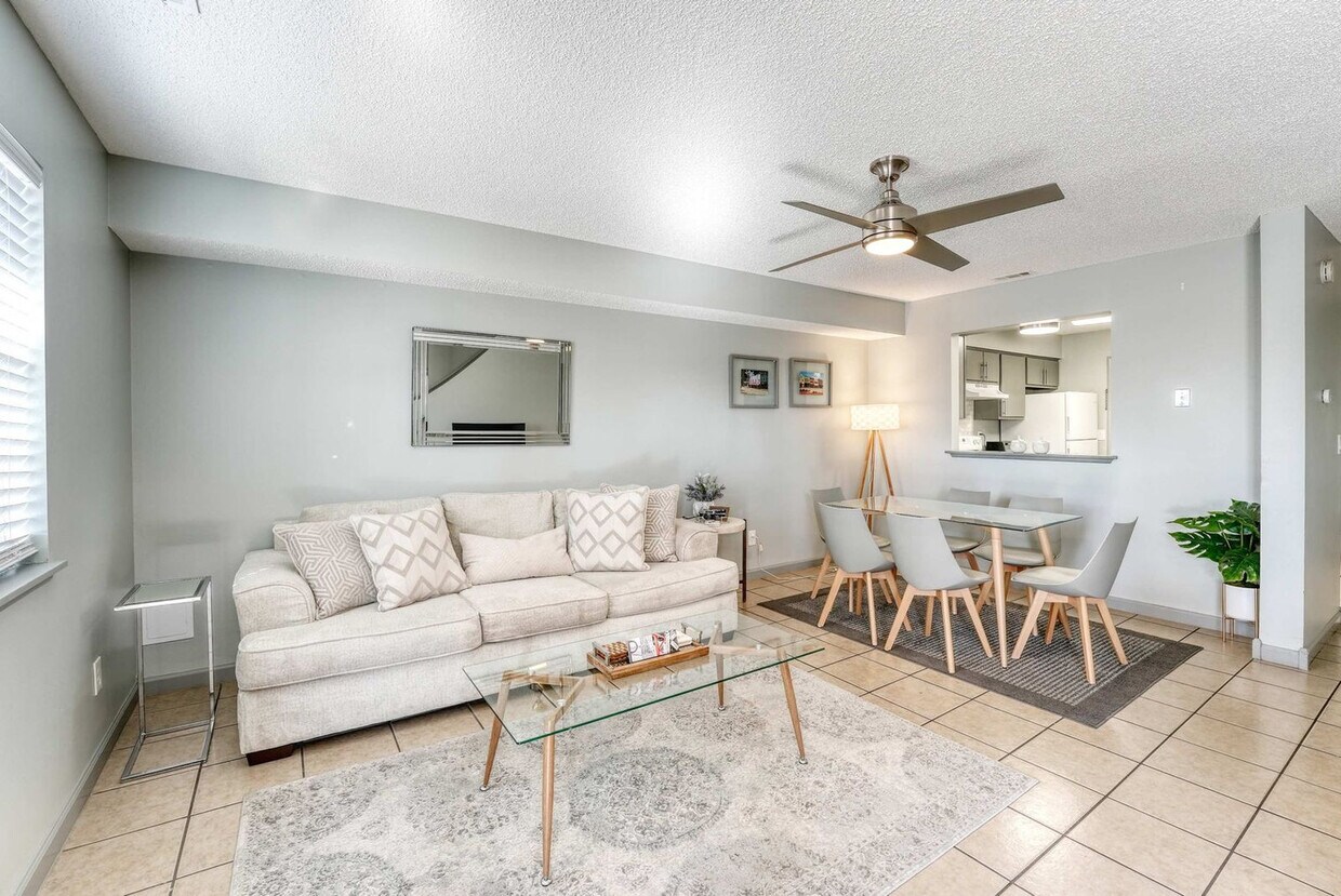 Foto principal - 106 NW Park St