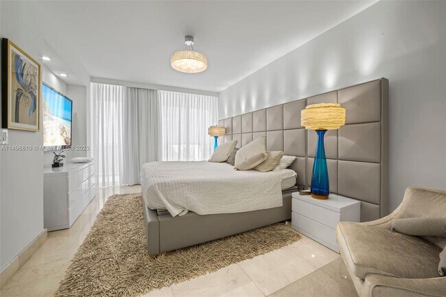 Building Photo - 6301 Collins Ave