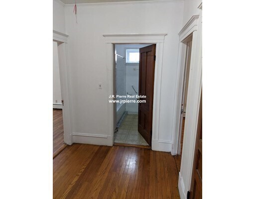 Foto del edificio - 25 Garland Ave