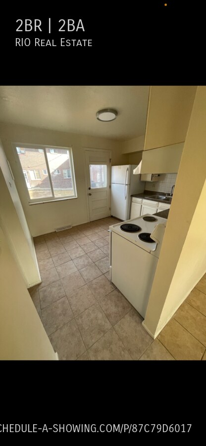 Foto del edificio - 2 Bedroom Townhome close to Sloan's Lake