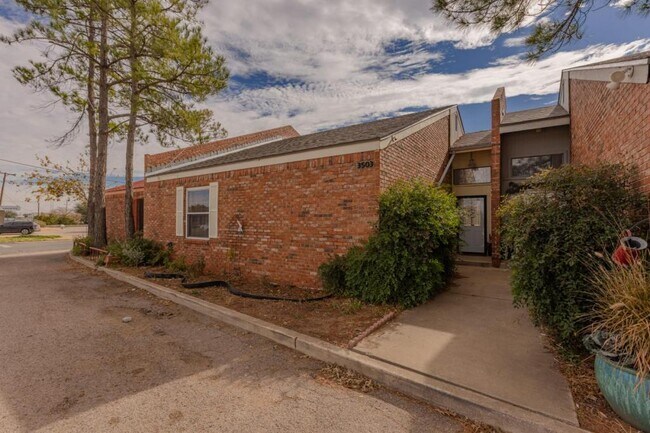 Building Photo - 3503 ANDREWS HWY