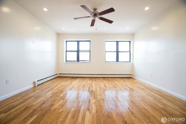 Foto del edificio - 640 Hart Street