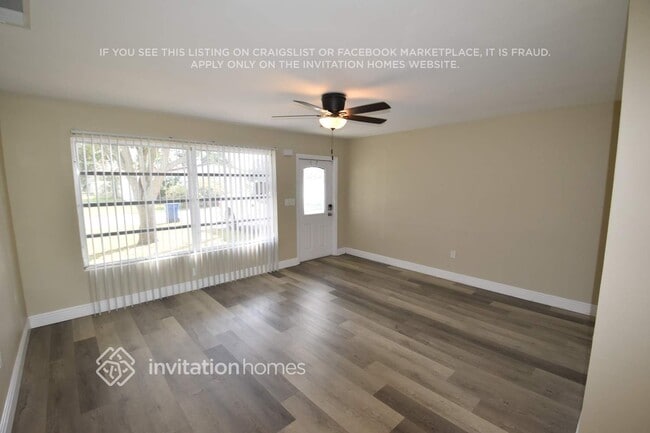 Foto del edificio - 2925 NW 69th Ave