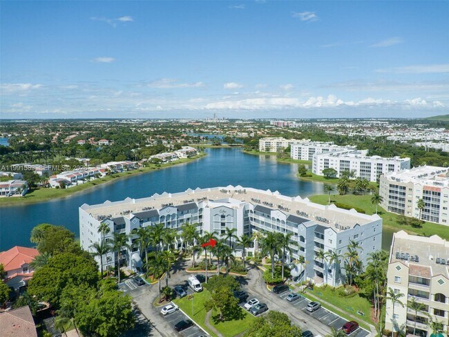 Foto del edificio - 10700 NW 66th St