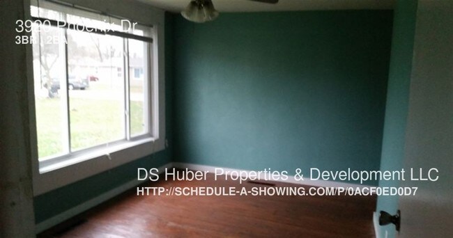 Building Photo - 3920 Phoenix Dr
