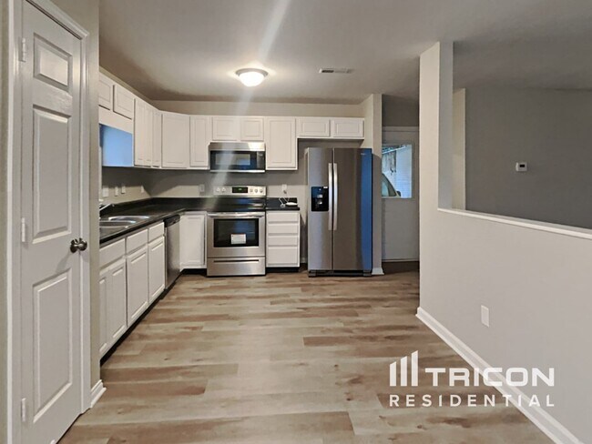 Building Photo - 13600 Ayrshire Cir