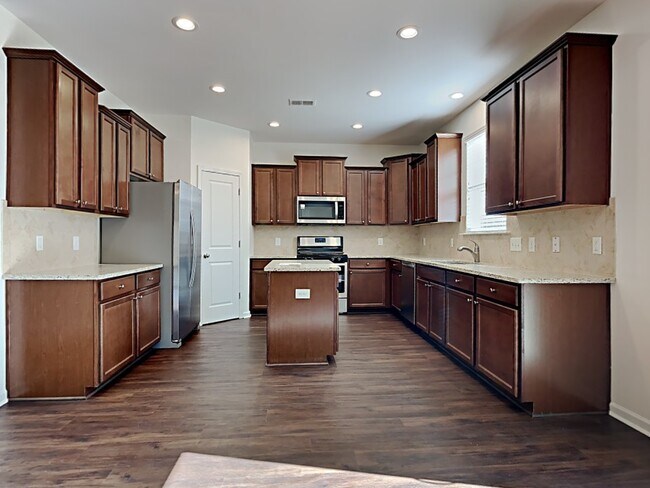 Building Photo - 138 Blackwater Way