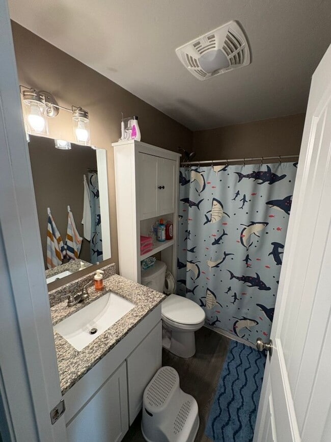 Building Photo - Beautiful townhome for rent in Hudson Ridge