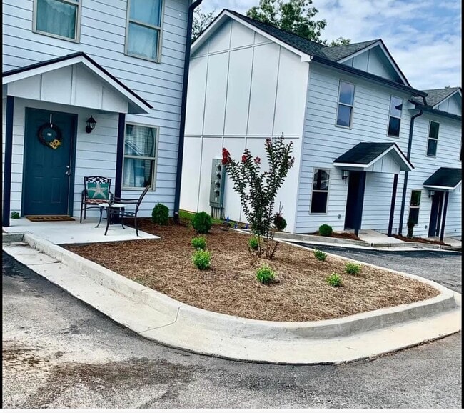 Building Photo - 83 Crabapple Rdg