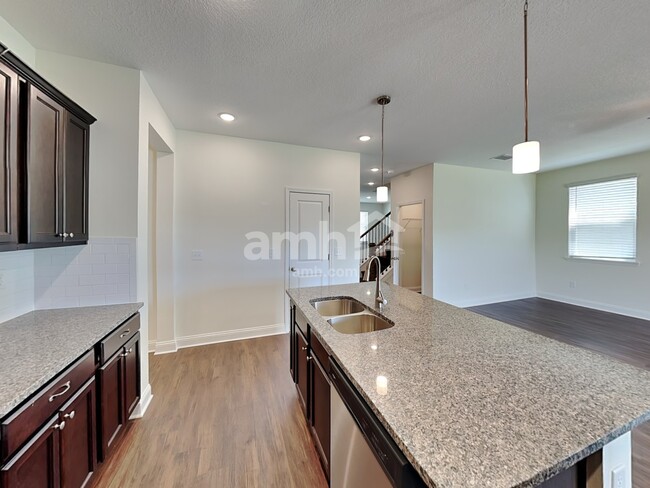 Building Photo - 314 Banyan Frst Dr