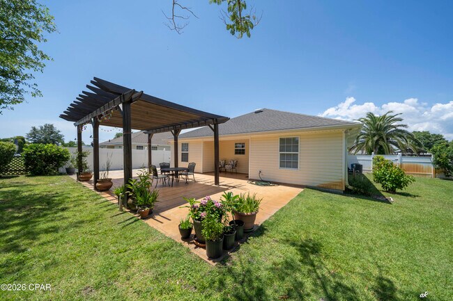 Foto del edificio - 420 Water Oak Cir