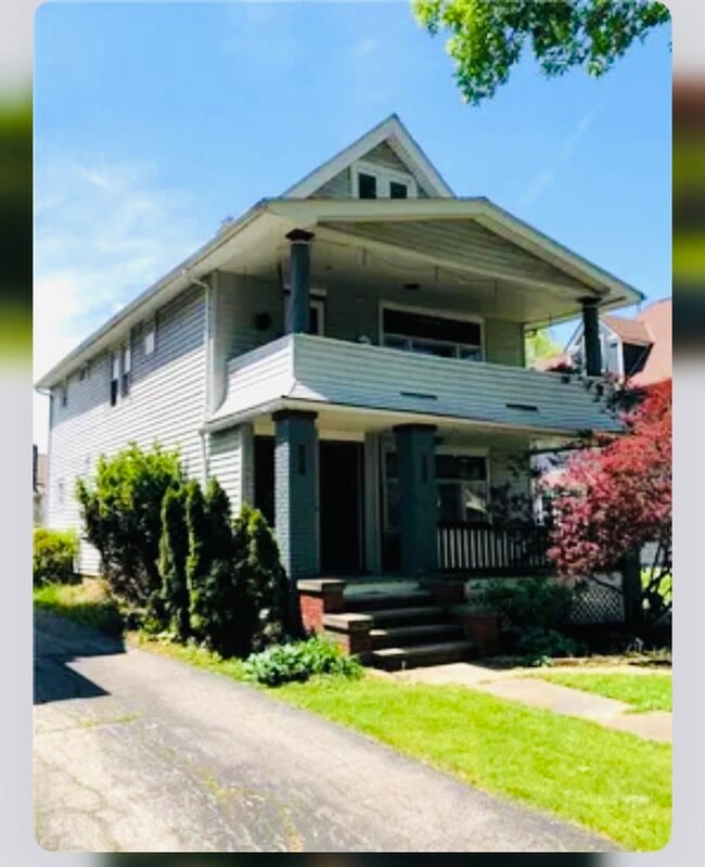 Building Photo - 1628 Grace Ave