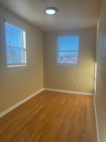 Foto del edificio - 12304 S Emerald Avenue Unit 2