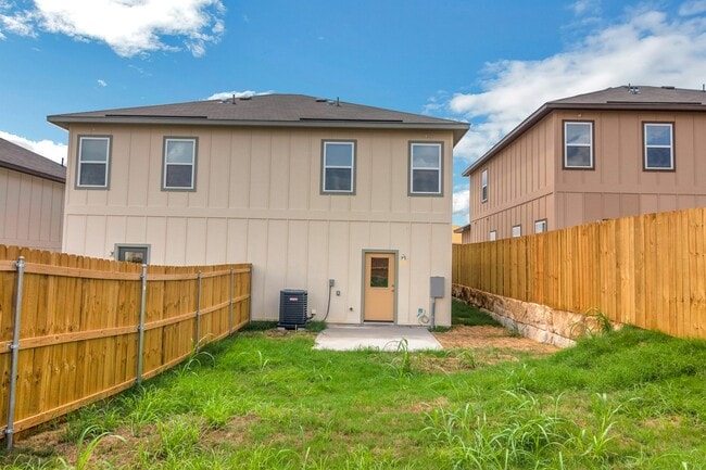 Building Photo - 120 Peruna Dr