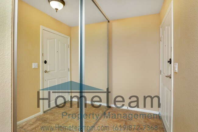 Foto del edificio - 3030 Suncrest Dr