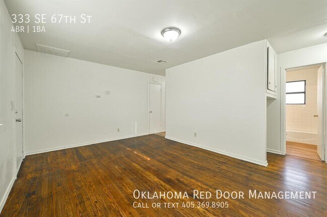 Foto del edificio - 333 SE 67th St
