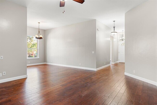 Building Photo - 6802 Auckland Ct