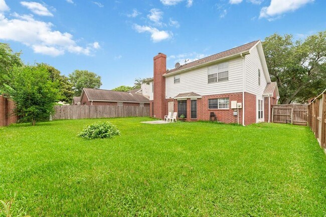 Building Photo - 2414 Blue Rose Dr
