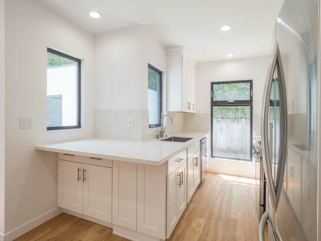 kitchen/view to back yard - 10618 Ayres Ave