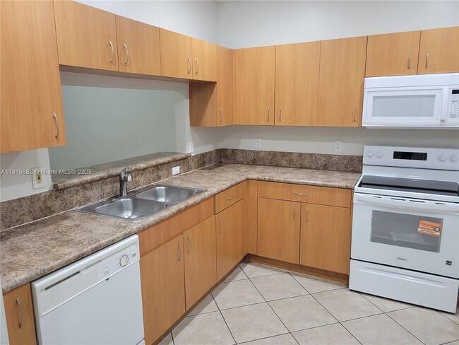 Foto del edificio - 2573 SW 82nd Ave