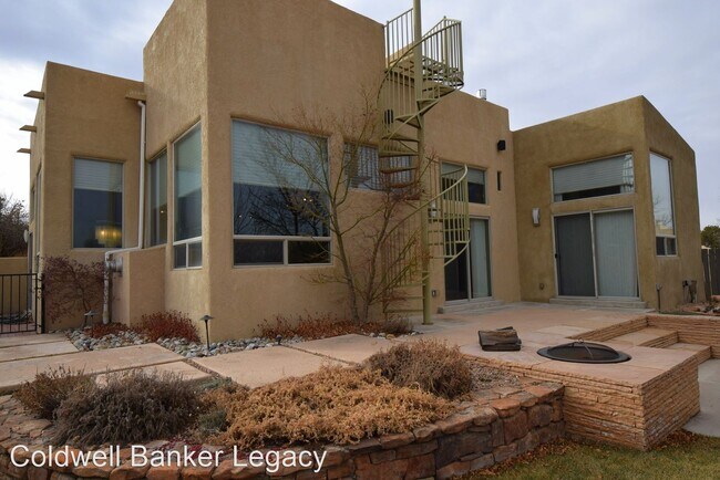 Building Photo - 3 br, 2.5 bath House - 1912 Quail Run Rd NE