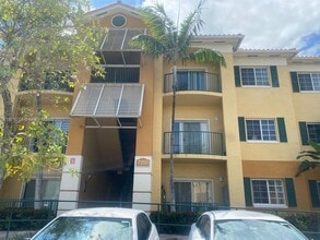 Building Photo - 7200 NW 114th Ave