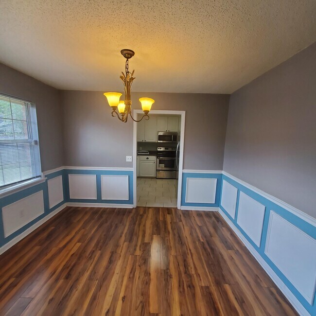 Foto del edificio - 953 Wedgewood Way