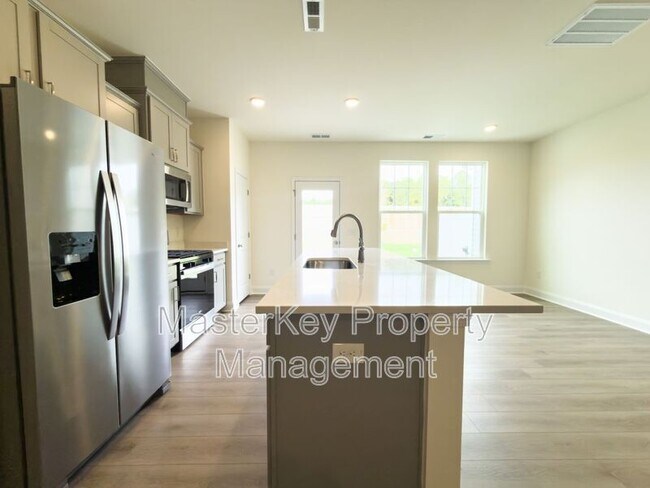 Building Photo - 74 Bloodroot St