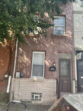 Building Photo - 1136 Day St