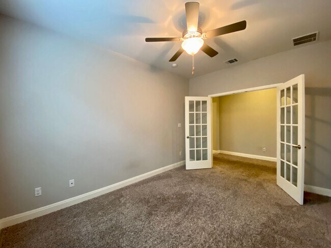 Foto del edificio - Beautiful 3 bed / 2 bath Home in Round Rock