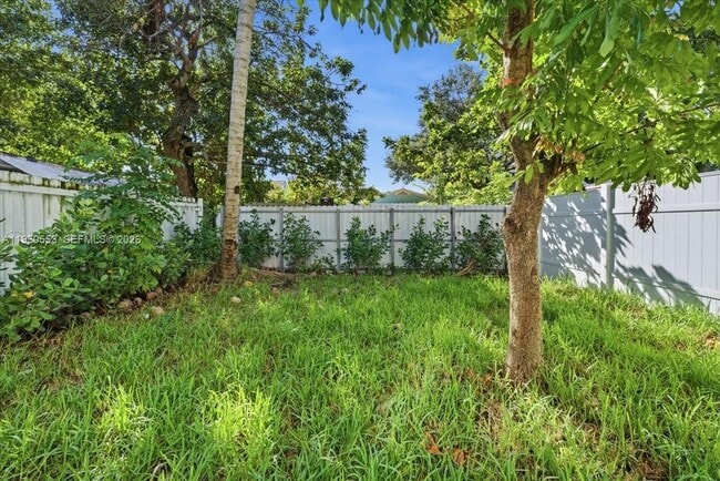 Photo - 1126 NW 28th St Apartment