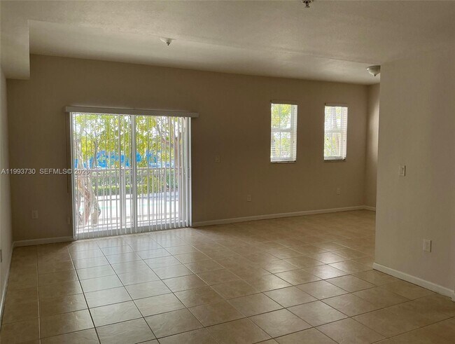 Foto del edificio - 11202 NW 83rd St