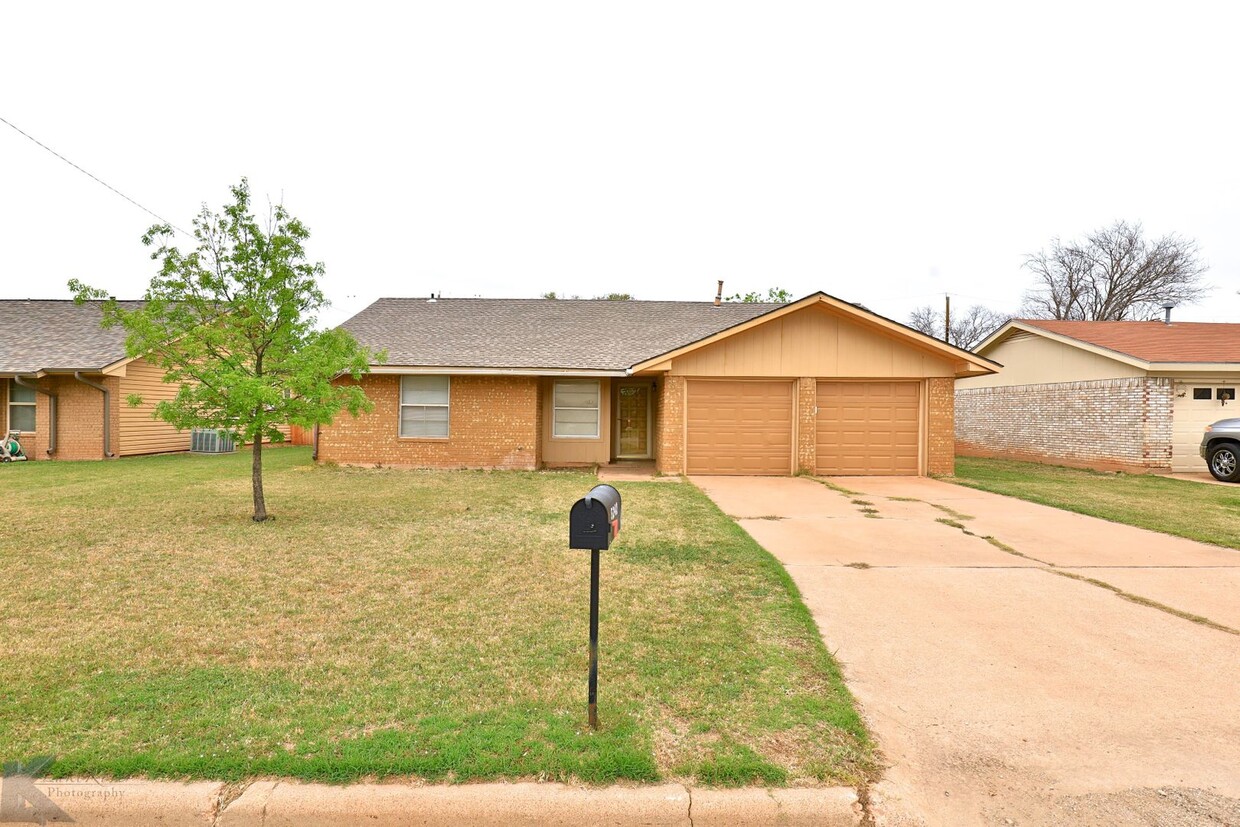 5242 Fairmont St, Abilene, TX 79605 - House Rental in Abilene, TX ...