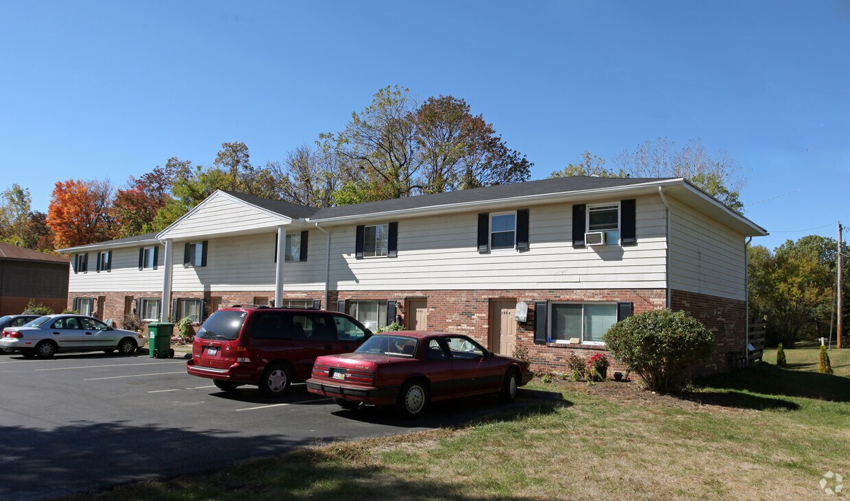 Building Photo - 2991-3001 Benchwood Rd