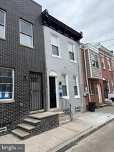 Building Photo - 1920 N Darien St