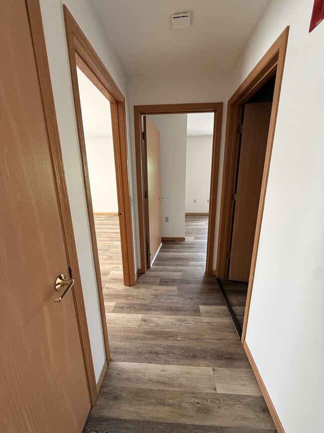 Building Photo - 201 Kearney Way