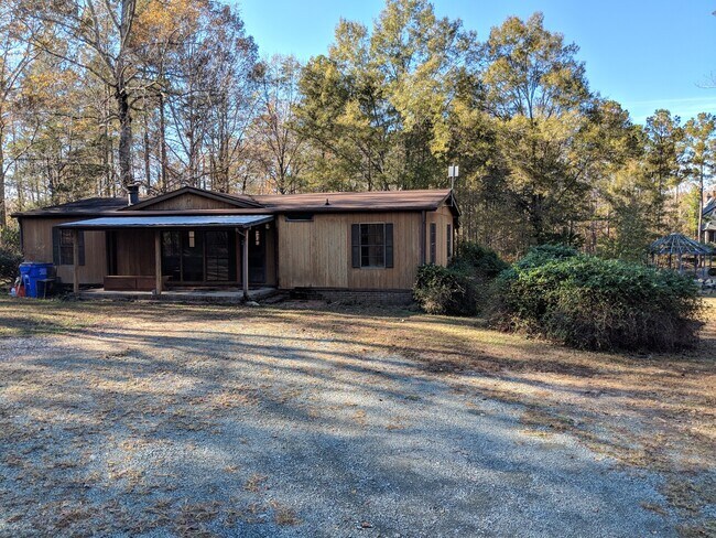 Building Photo - 7211 Union Grove Church Rd