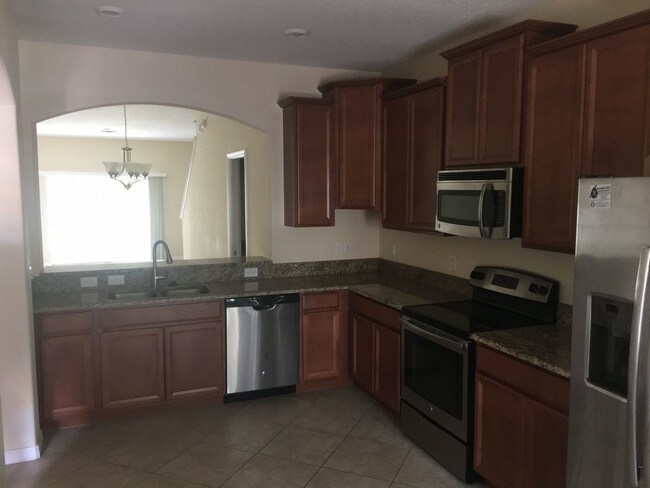 Building Photo - Claridge Place Rental