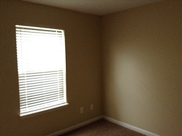 Building Photo - 11 Glenpark Ct